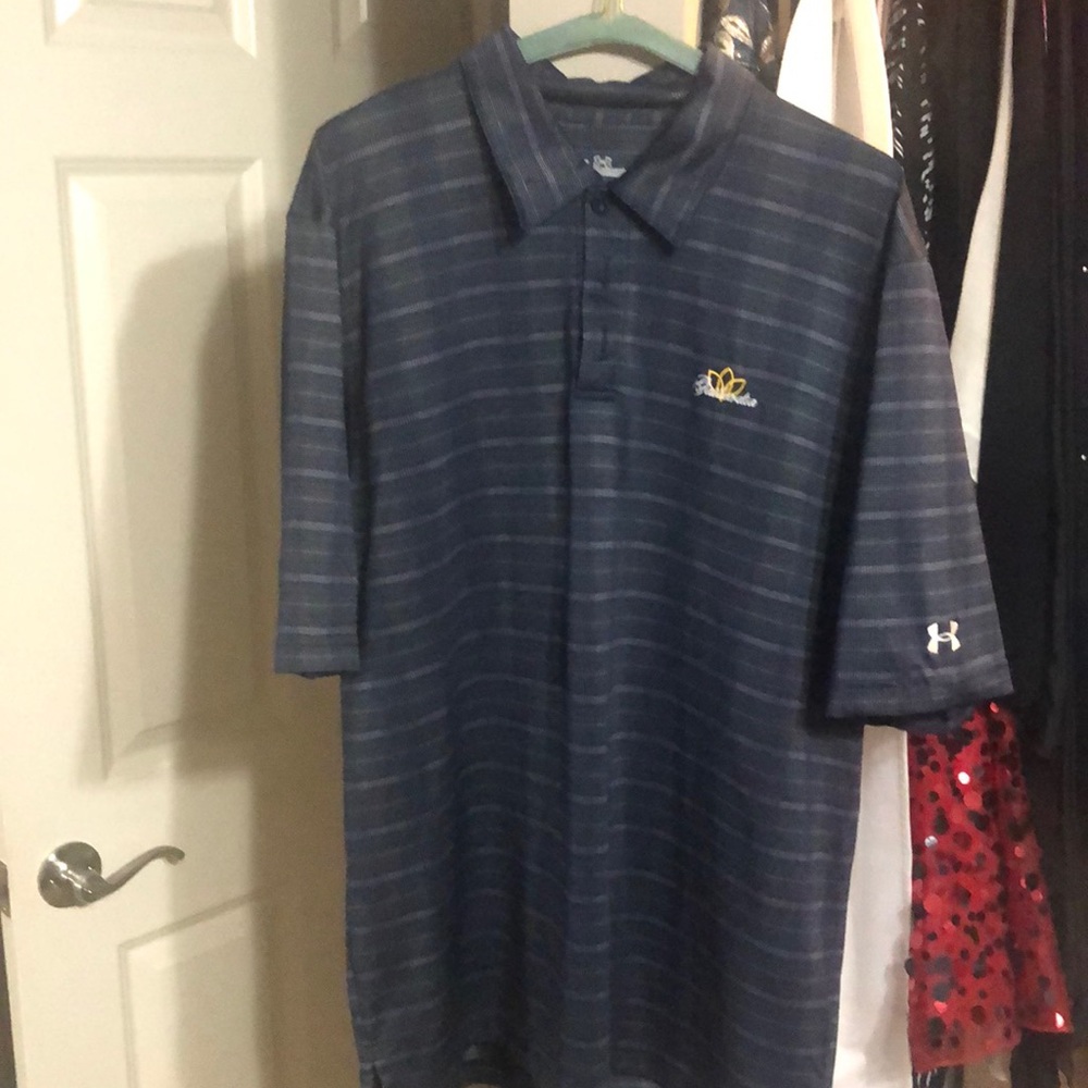 Men’s under armour golf shirt in navy blue